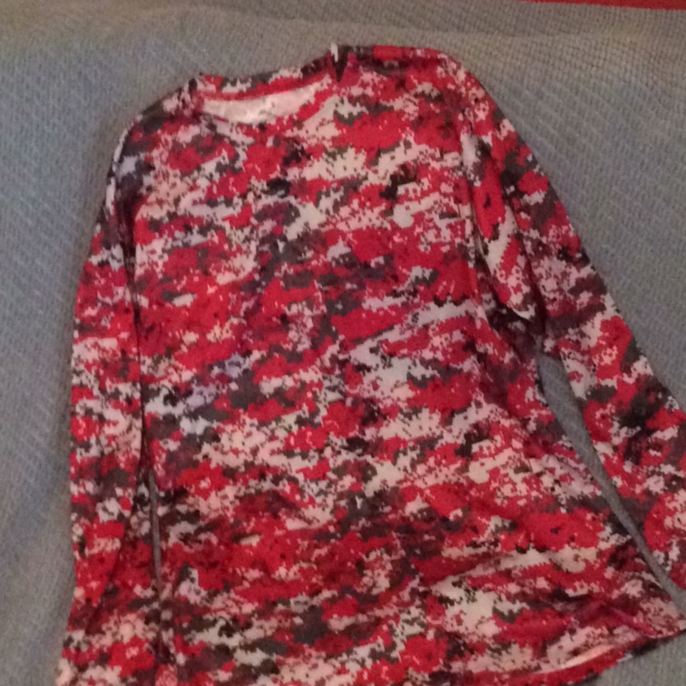 Compression style shirt